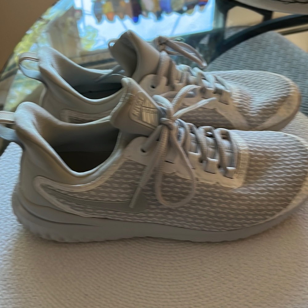 Nike slip on sneakers for ladies comfortable no need to tie